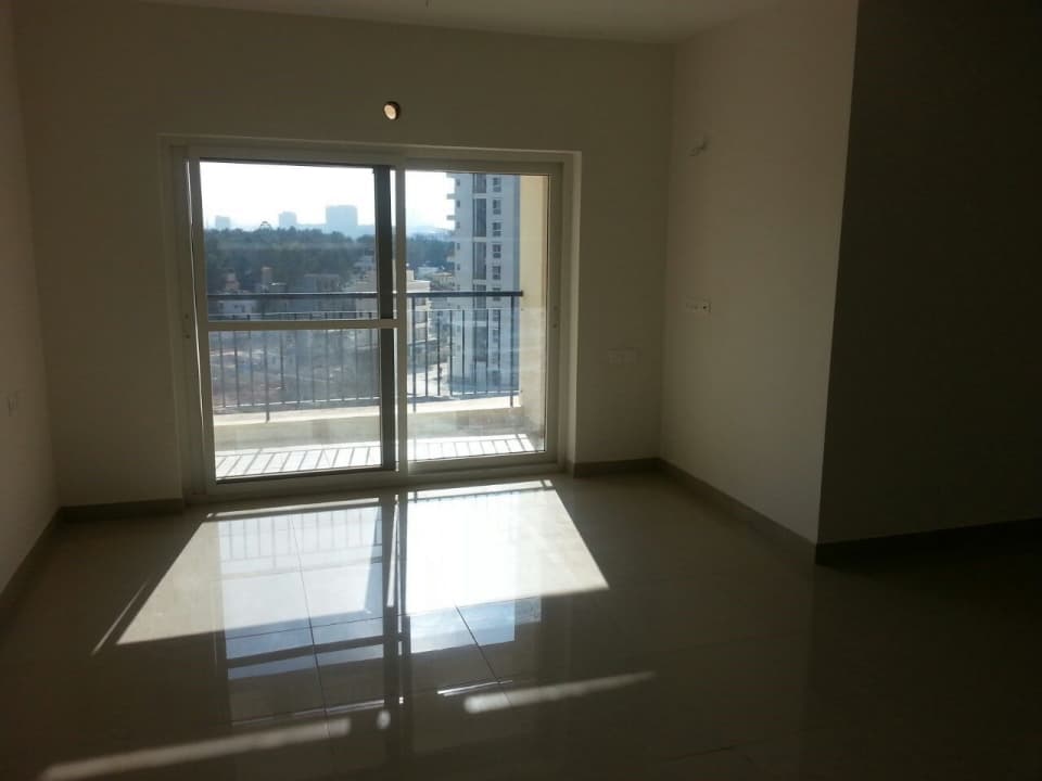 Apartment photo 2