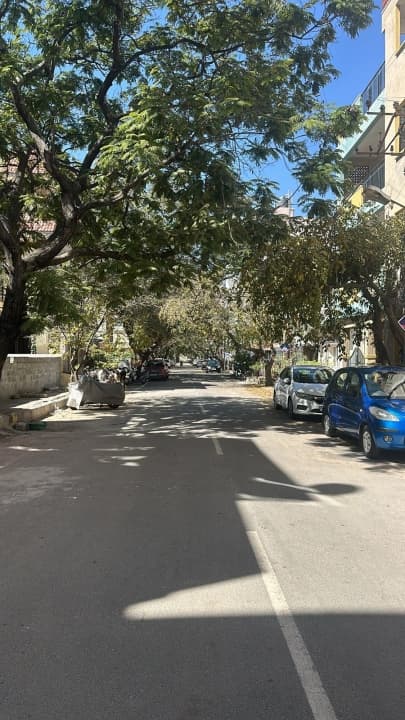 1230 sqft west facing site for sale in HBR Layout