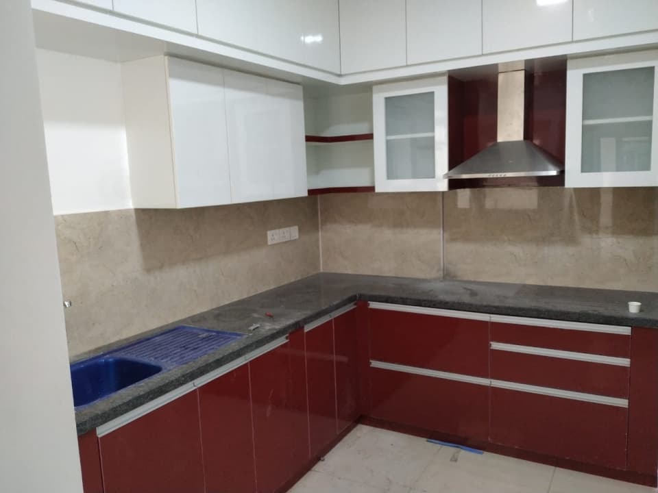 2 bhk flat for rent in arvind sporcia , near manyata tech park , thanisandra main road, measuring 1013 sqft