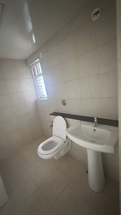 Apartment photo 5