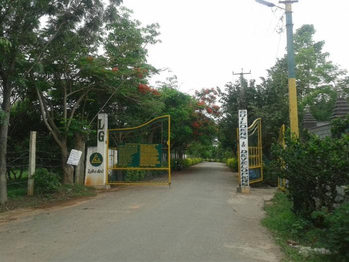 2400 sqft site for sale in LG lake dew, hennur