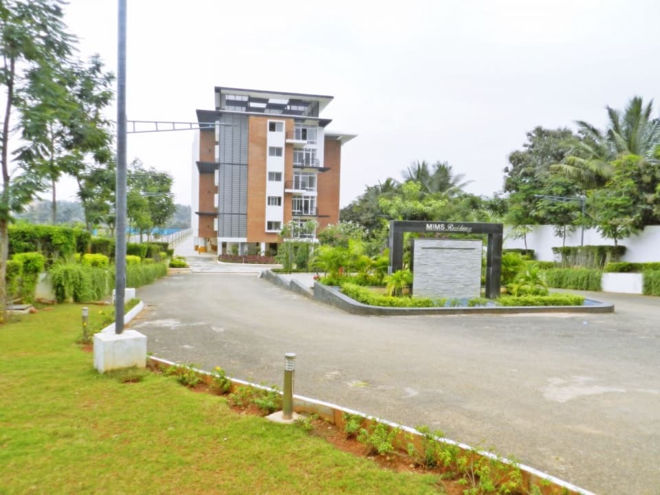 2.5 bhk brand new flat for rent in thanisandra main road