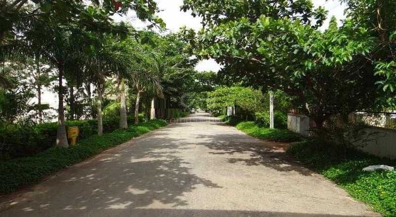 2400 sqft site for sale in Hennur Road