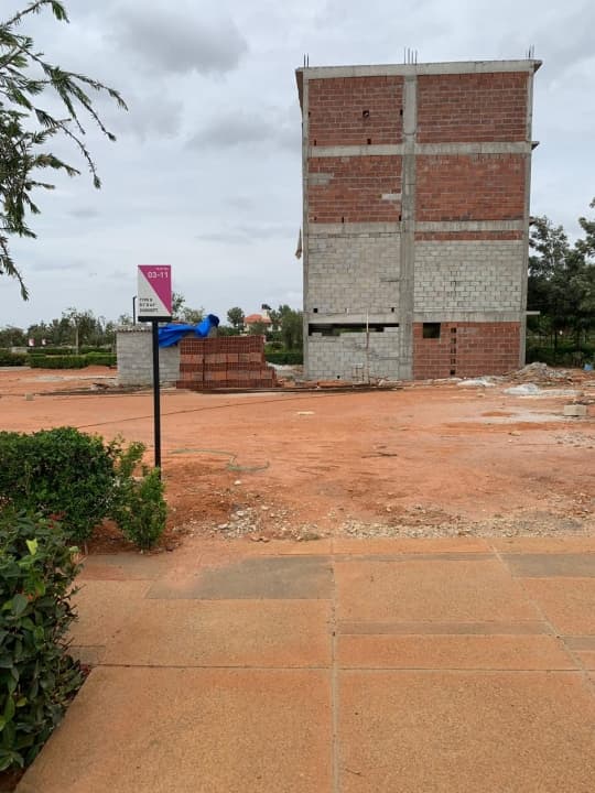 2400 sqft corner site for sale in Embassy Springs, devanahalli, near toll gate